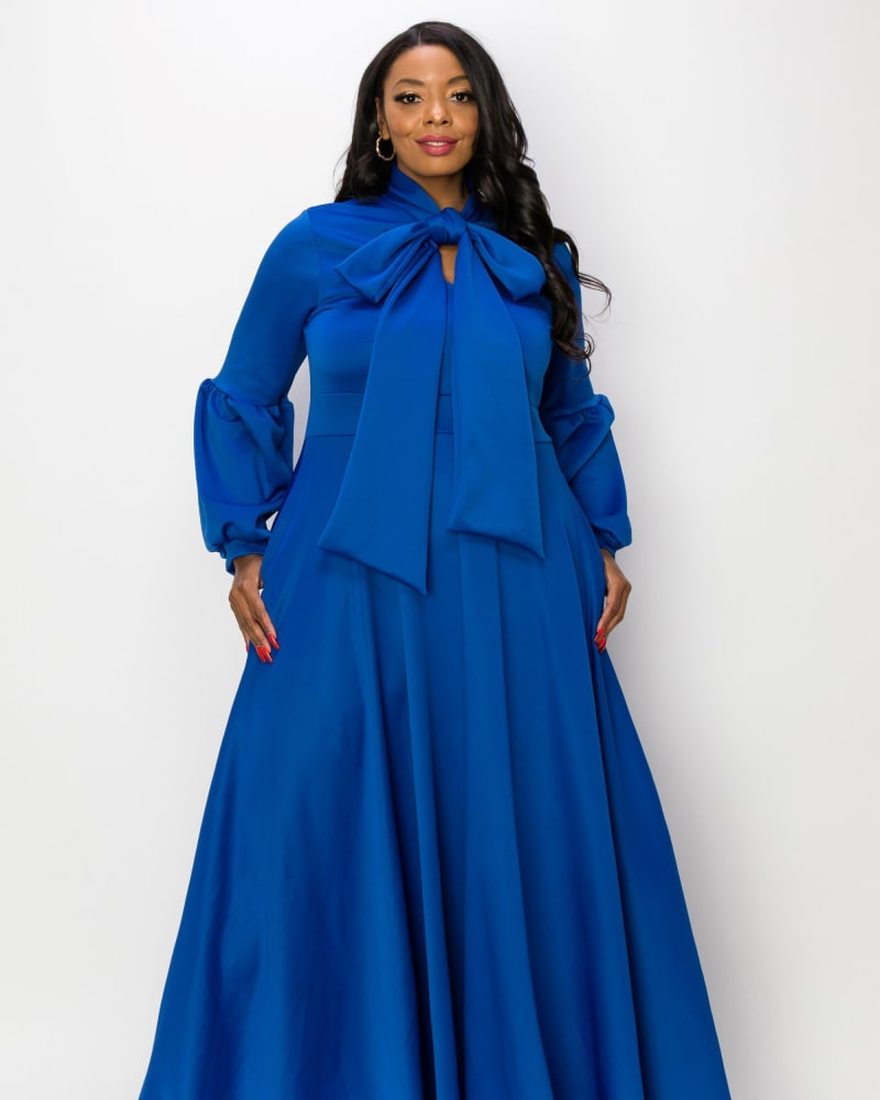 Front of a model wearing a size 3X Tiger Bella Donna Dress in Royal by L I V D. | dia_product_style_image_id:258019